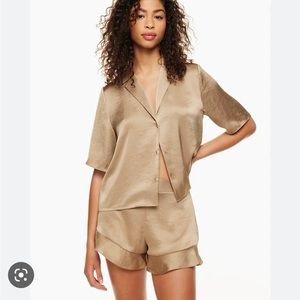 Aritzia Wilfred Beso shirt. Size small.